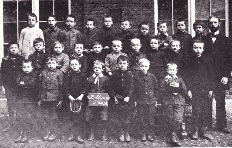 Photo de classe - 2e année - à déterminer