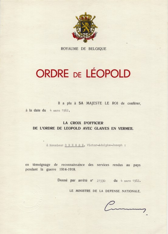 Remise de récompenses militaire a Victor-Adolphe-Joseph Dresse