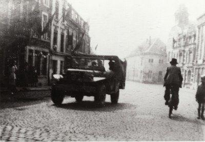 Jeep américaine dans les rues de Dolhain