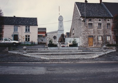 Le monument +/- 2000
