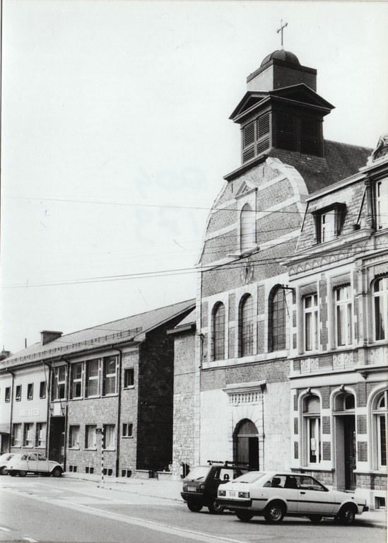 L'Eglise Notre Dame, l'école moyenne & le presbytère