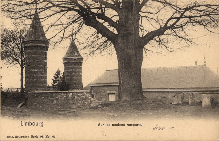 Les Remparts vers 1900
