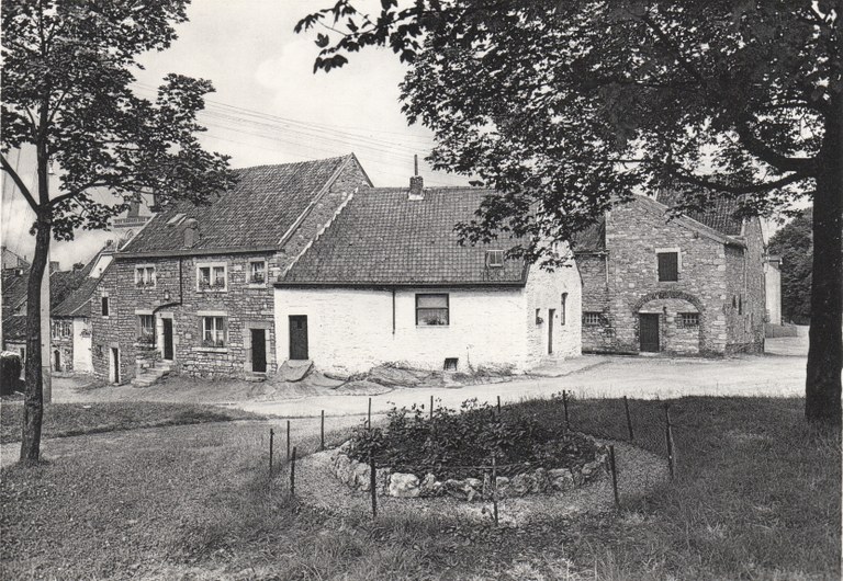 Maisons Sur les Remparts