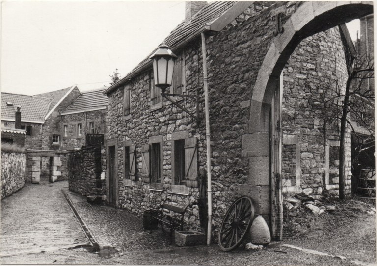 Ruelle derrière l'Arvô