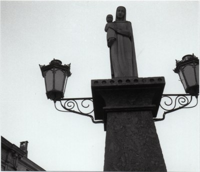 La fontaine de la Vierge