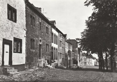 Maisons du côté pair de la Place St-Georges