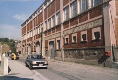 Le lavoir inactif - Rue du moulin en Rhuyff en 1986
