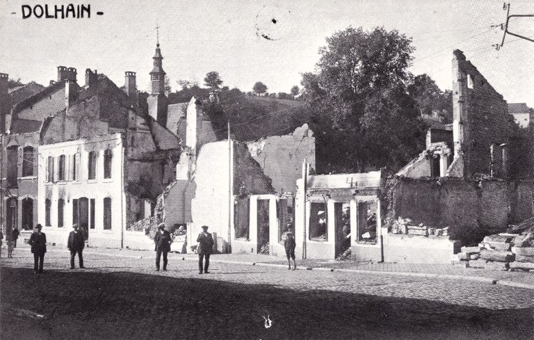 Rue Guillaume Maisier - Bâtiments après un bombardement
