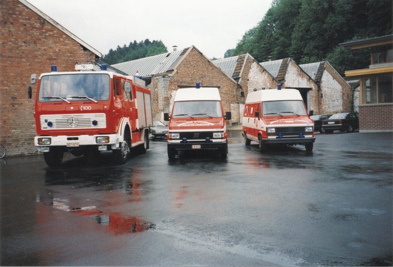 Exposition des camions à la caserne des pompiers