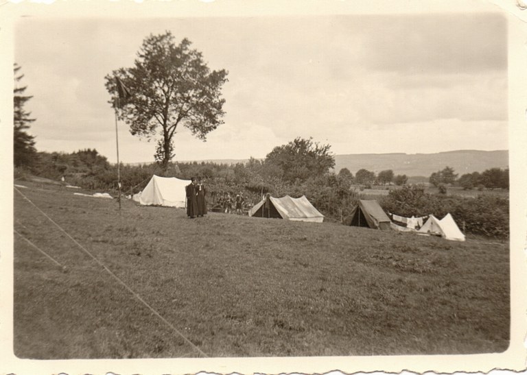 1942 - Camp Parfonbois - Démontage des tentes