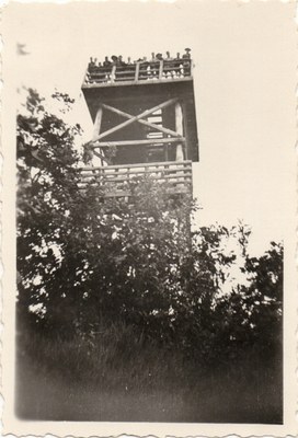 1942 - Camp Parfonbois - Sur la tour environs de Wannes