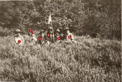 1945 - Camp à Surister - La patrouille des écureuils