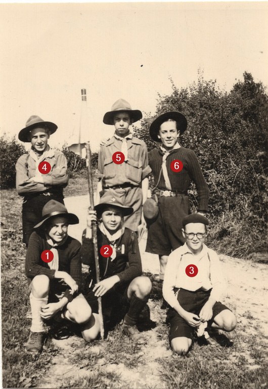 1945 - Camp à Surister