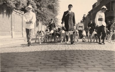 Groupe avec chiens
