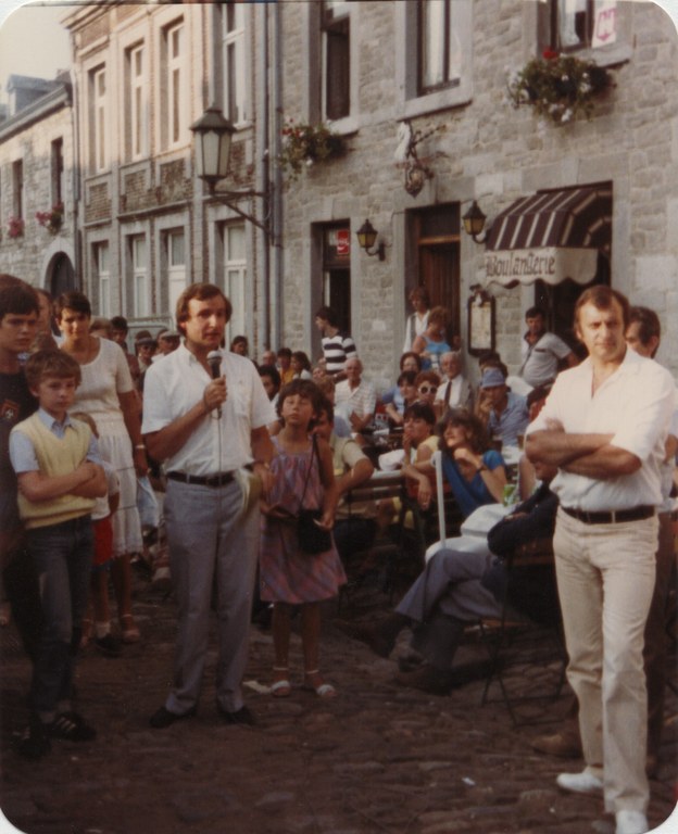 Journal télévisé présenté par André Urbain
